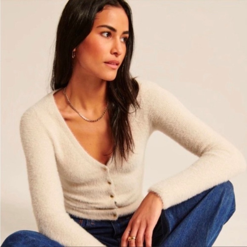 Abercrombie Eyelash Slim Cardigan in Cream, size S, NWT
